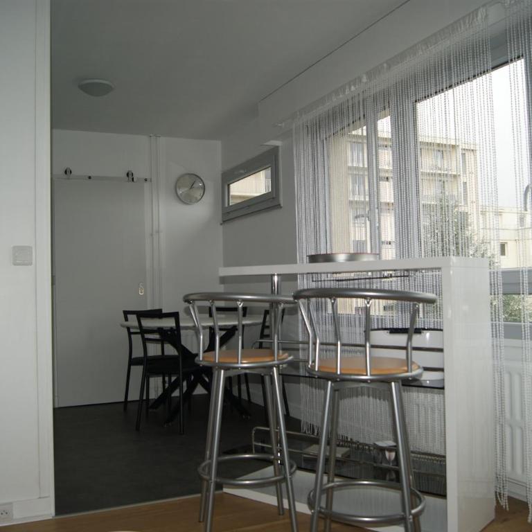 Jordan, proche centre, wifi, linge, produits, ménage, - Apartamento Estudio - 14