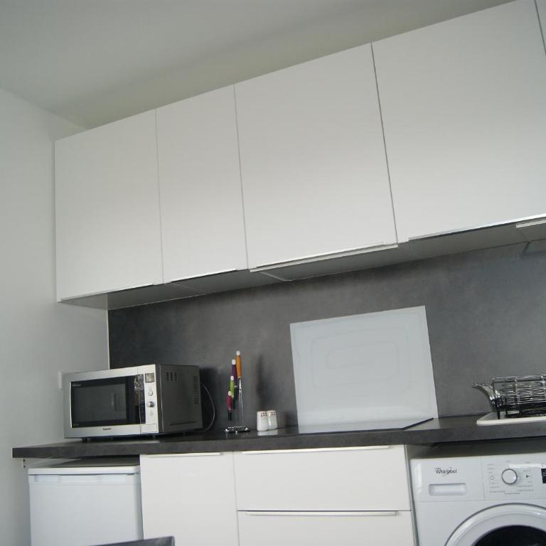 Jordan, proche centre, wifi, linge, produits, ménage, - Apartamento Estudio - 18