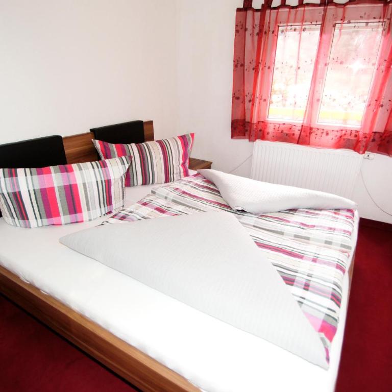 Ferienhaus Fleisch - Apartment mit 7 Schlafzimmern und Terrasse - 16