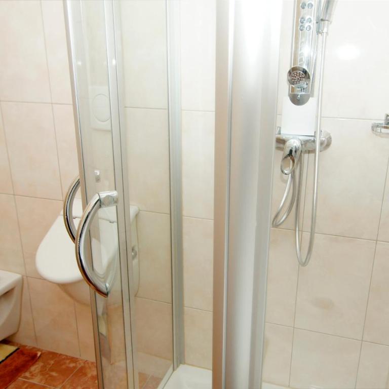 Ferienhaus Fleisch - Apartment mit 7 Schlafzimmern und Terrasse - 9