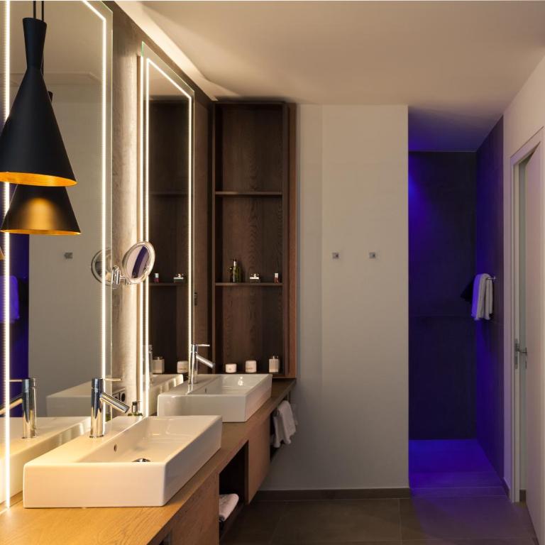 Klein Fein Hotel Anderlahn - Deluxe Suite mit Kingsize-Bett - 4