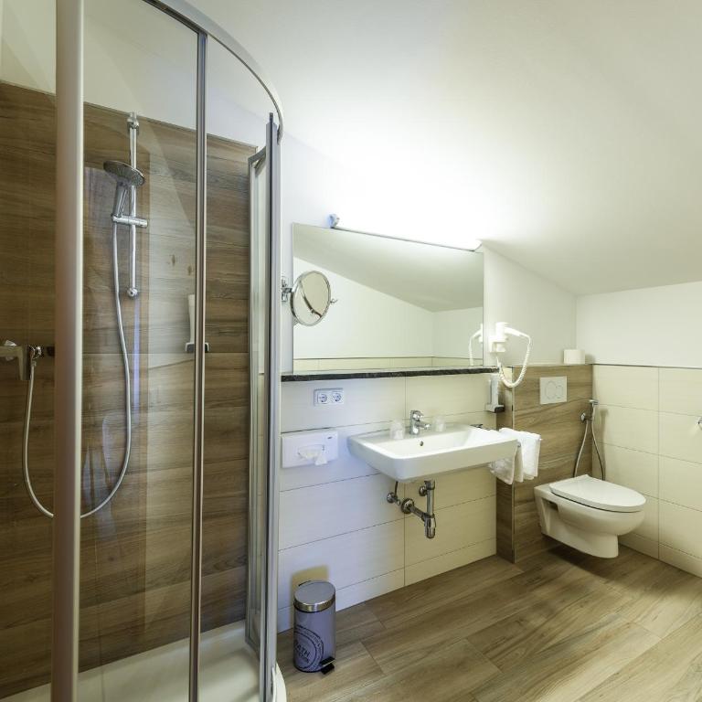 Hotel Victoria - Comfort Doppelzimmer mit Balkon - 1