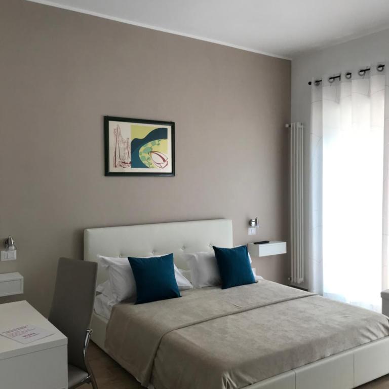 Juna's guest house - Double Room with Private Bathroom - 21