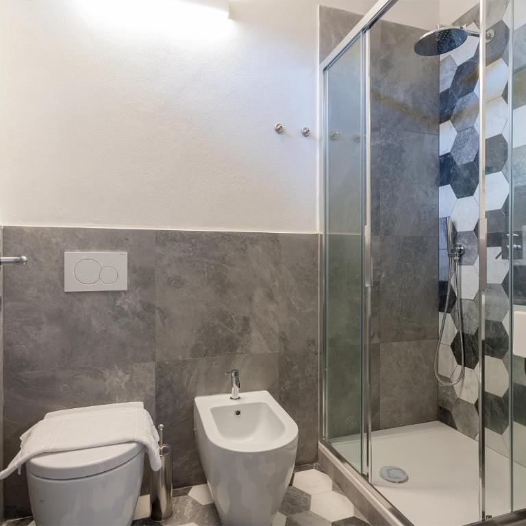 Santo Spirito Venti - Design Rooms in Florence near Ponte Vecchio & Palazzo Pitti - Camera Tripla Deluxe - 4