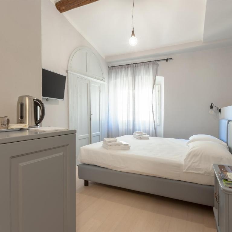 Santo Spirito Venti - Design Rooms in Florence near Ponte Vecchio & Palazzo Pitti - Camera Matrimoniale Standard - 11