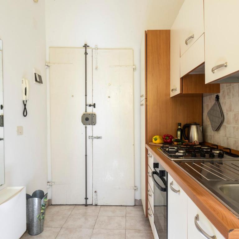 La Lupa Capitolina (100 meters from the tower) - One-Bedroom Apartment - 11