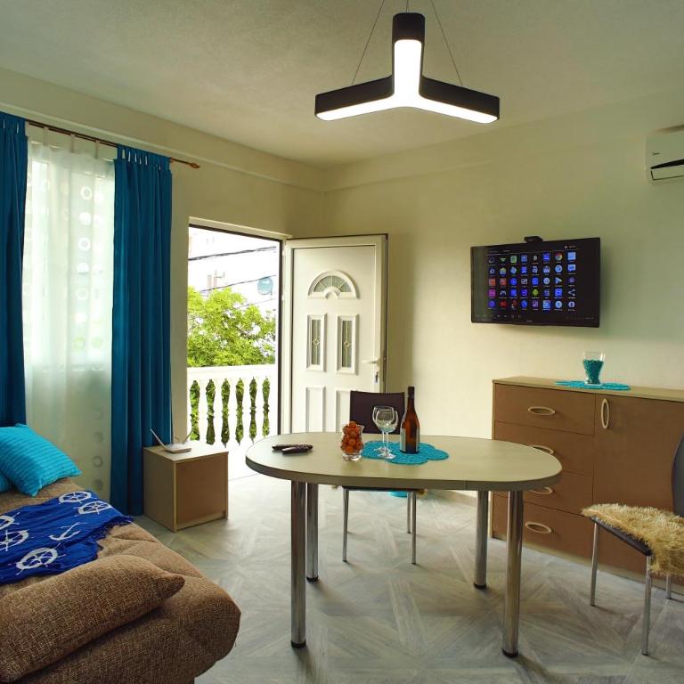 Aparthotel Monterria - One-Bedroom Apartment - 11