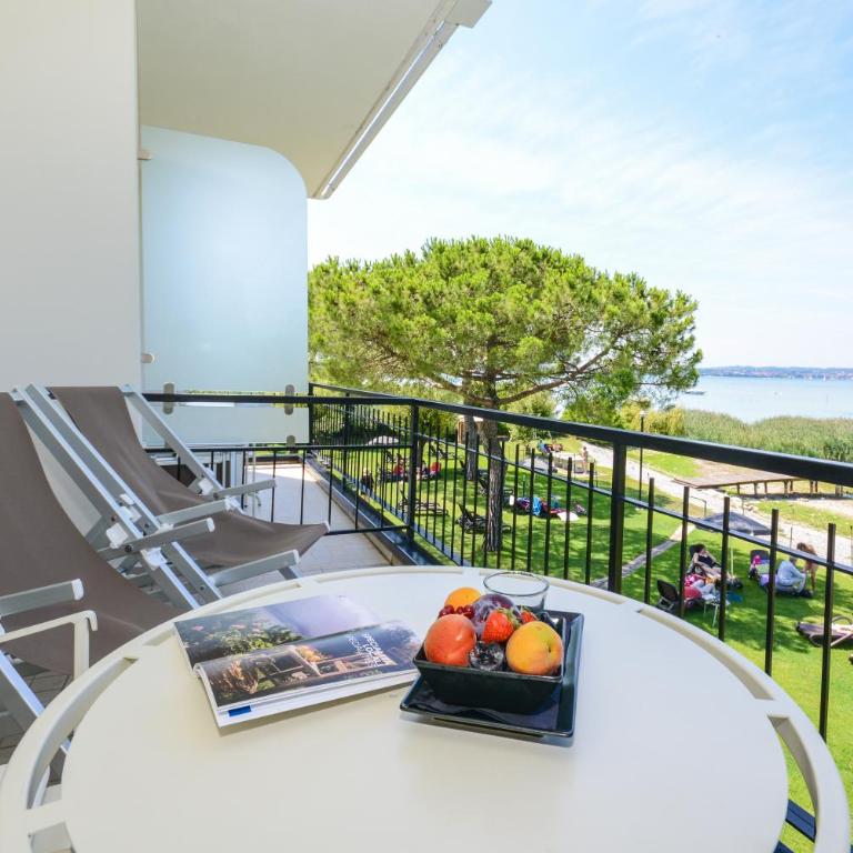 Hotel Miramar - Camera Matrimoniale Deluxe con Terrazza e Vista Lago - 8