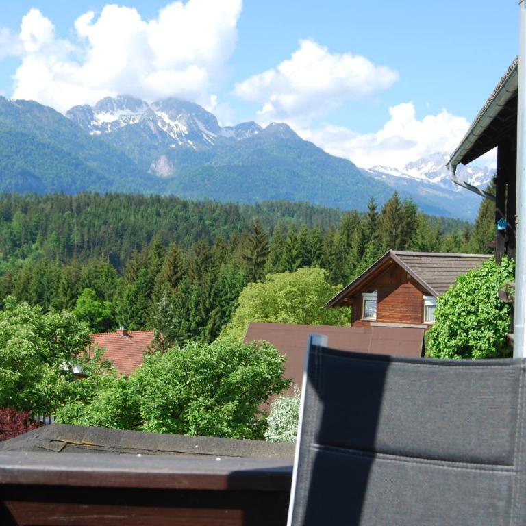 Gästehaus Pernull - Doppelzimmer mit Balkon - 14