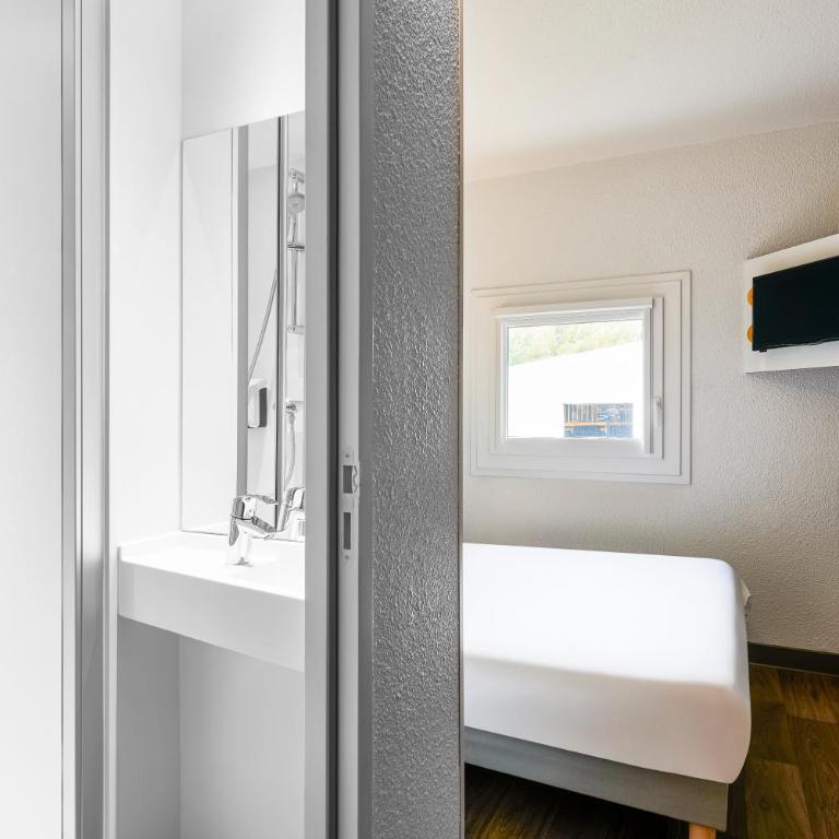 hotelF1 Villeneuve Loubet - Chambre Cabrio avec Salle de Bains Privative - 21