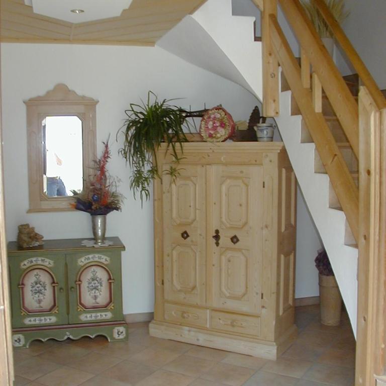 Ferienwohnung Maria Gstatter - Two-Bedroom Apartment with Balcony or Terrace - 11