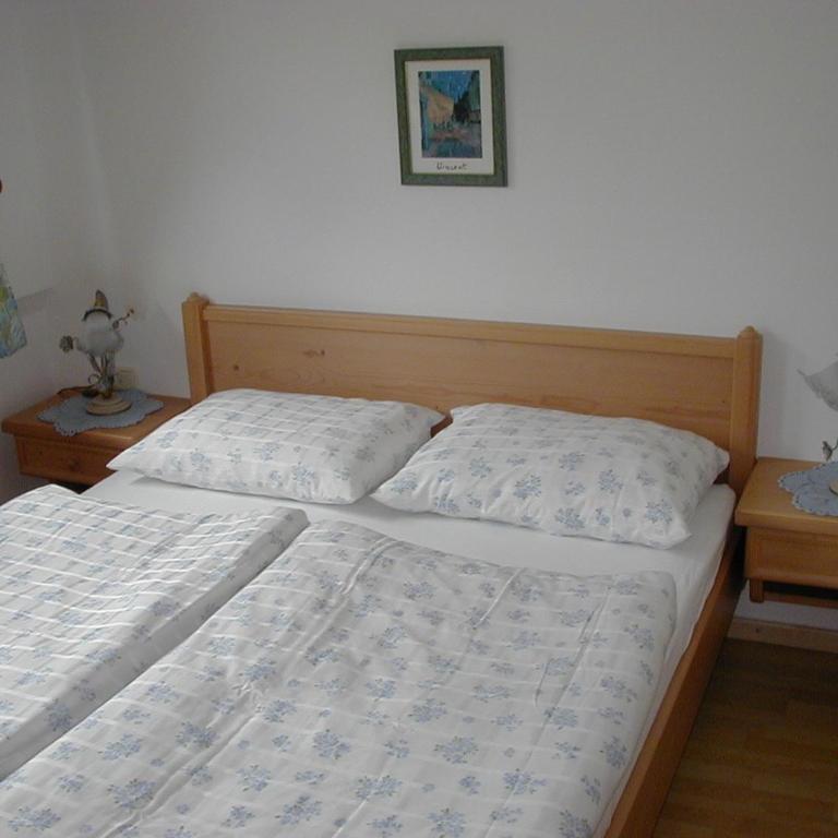Ferienwohnung Maria Gstatter - Two-Bedroom Apartment with Balcony or Terrace - 13