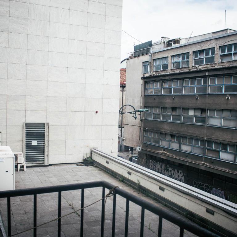 Retro Style Apartment - Apartman sa Balkonom - 40