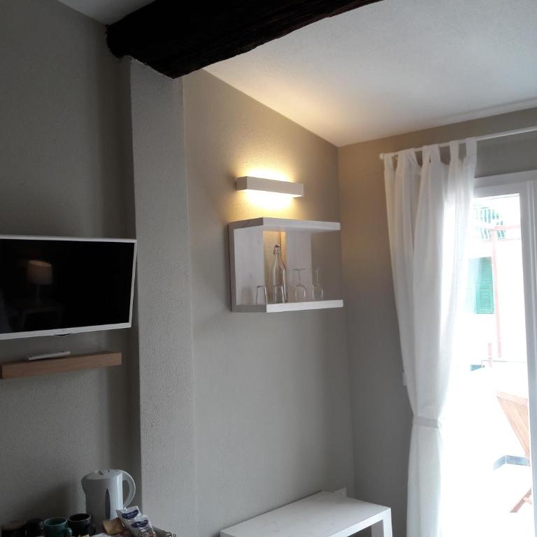 Santa Marta Rooms - Vernazza - Double Room with Terrace - 18