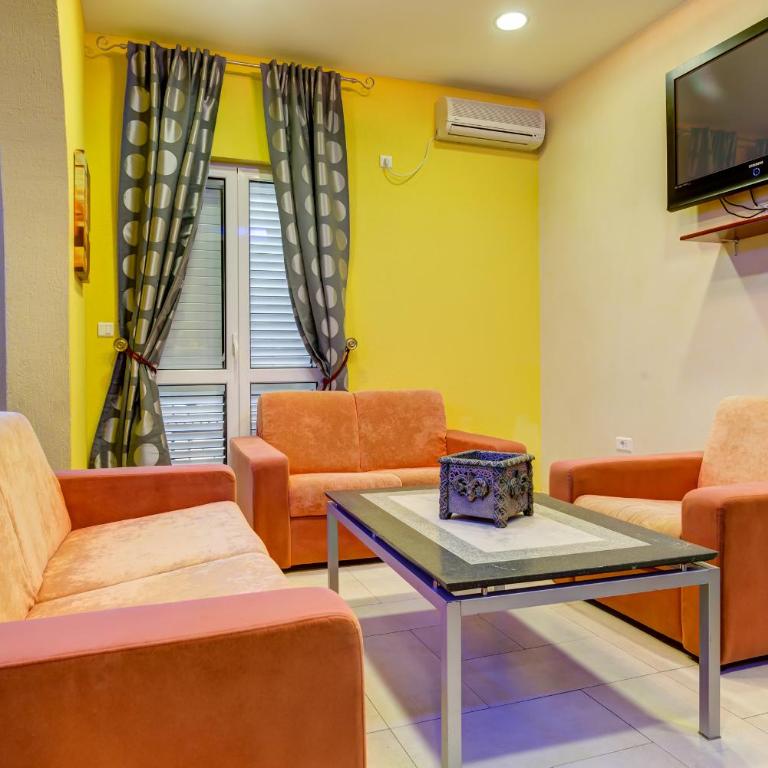 Villa Jadranka Sutomore - Apartman - Prizemlje - 2