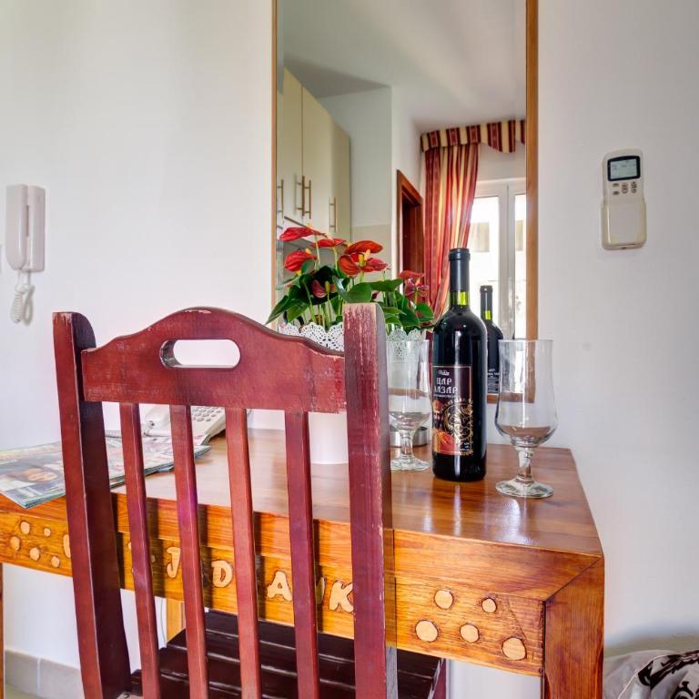 Villa Jadranka Sutomore - Apartman sa Balkonom - 2