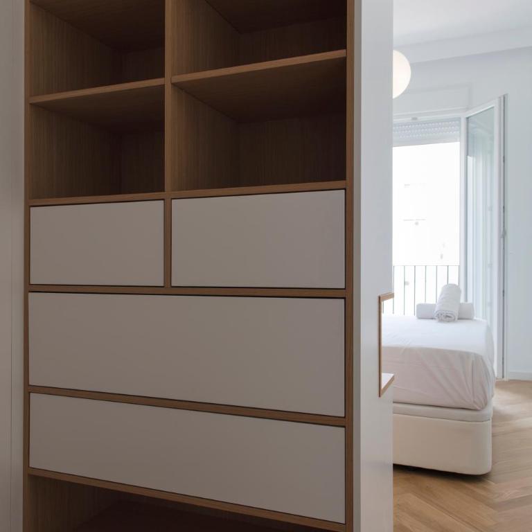 FLORIT FLATS - Chic and Central in a lively but quiet area All walking distance - Apartment - 25
