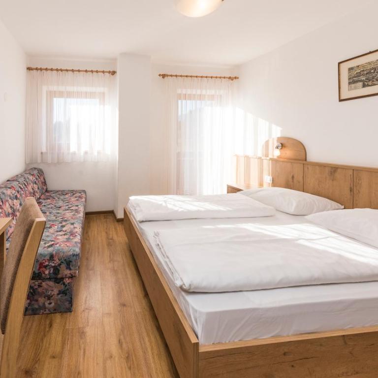Pension Schirmerhof - Dreibettzimmer - 3