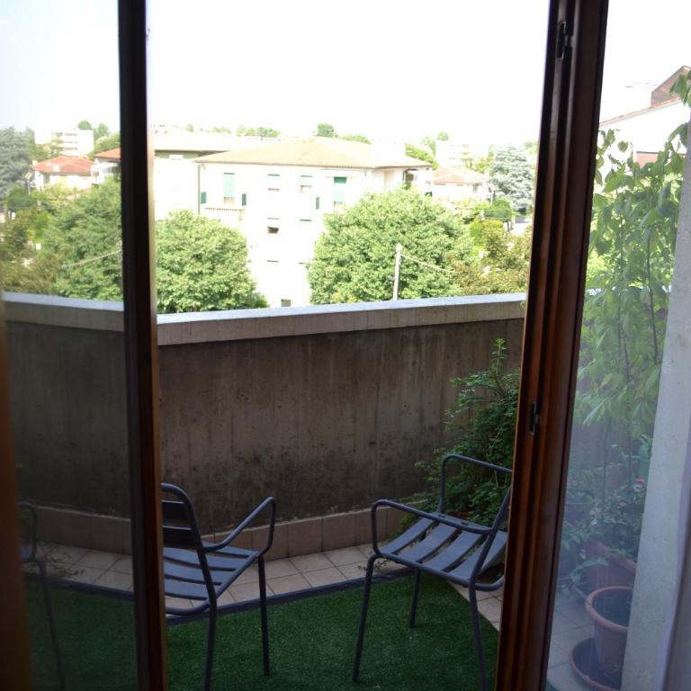 B&B Villa Lattes - Habitación Doble con balcón - 1 o 2 camas - 1