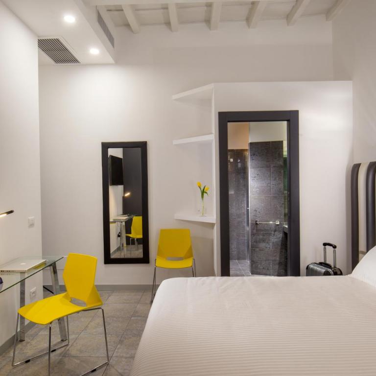 GCF Luxury Suites, Guest house - Luxury Triple Room - 2