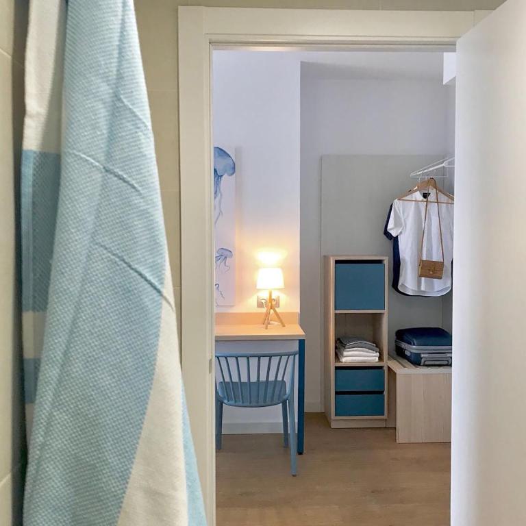 Hotel Salou Beach Family Rentalmar - Habitación Familiar (4 adultos) - 21