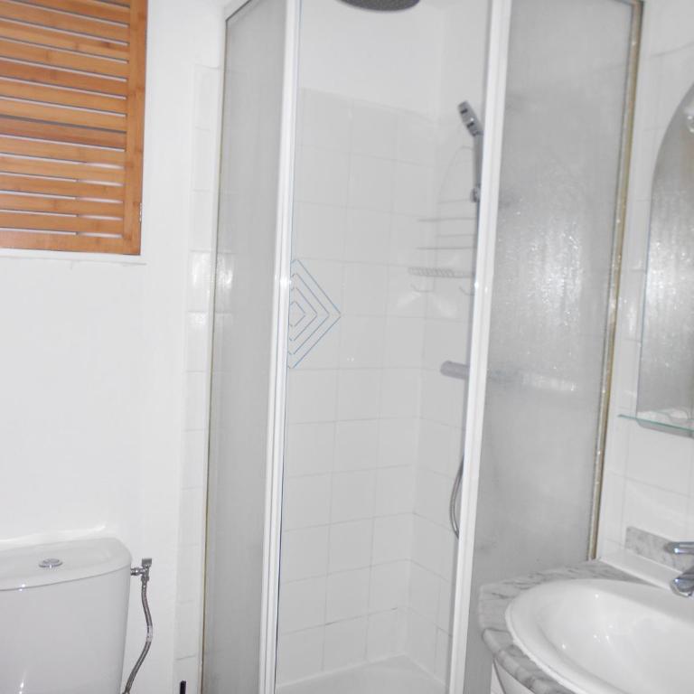 t2 bord de mer au calme - Appartement - 9