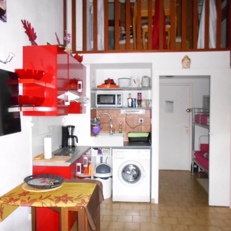 t2 bord de mer au calme - Appartement - 10