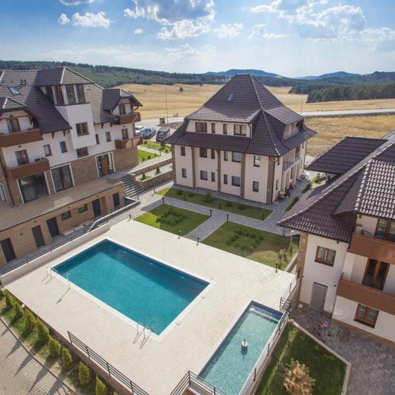 Apartmani Spasojevic - Apartment with Pool View - 1