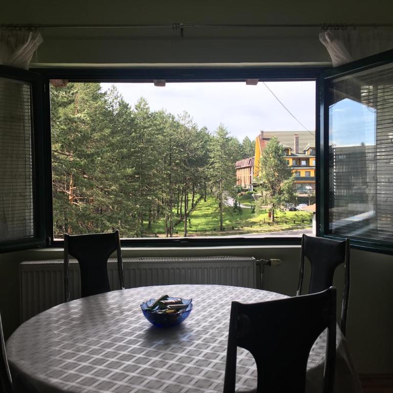 Apartment Vila Jezero - Apartman sa Pogledom na Planinu - 10