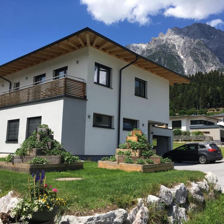 Ferienwohnung Brandtner Leogang - Apartment mit Balkon - 1