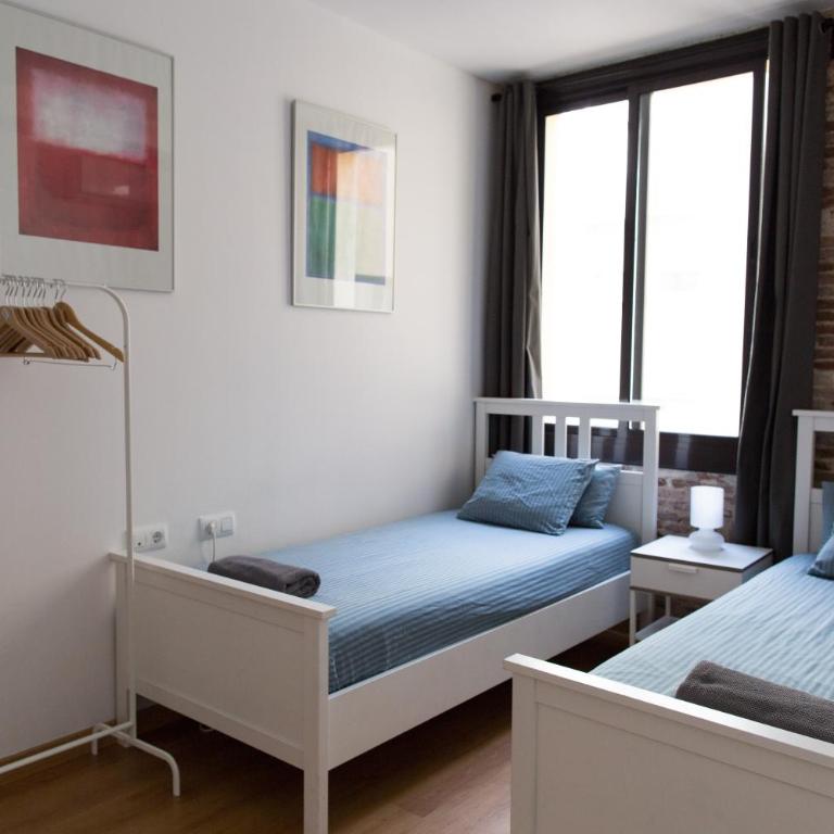 Central Apartment - Two-Bedroom Apartment - 14