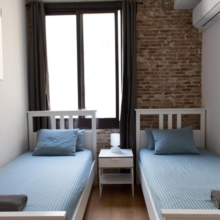 Central Apartment - Two-Bedroom Apartment - 13