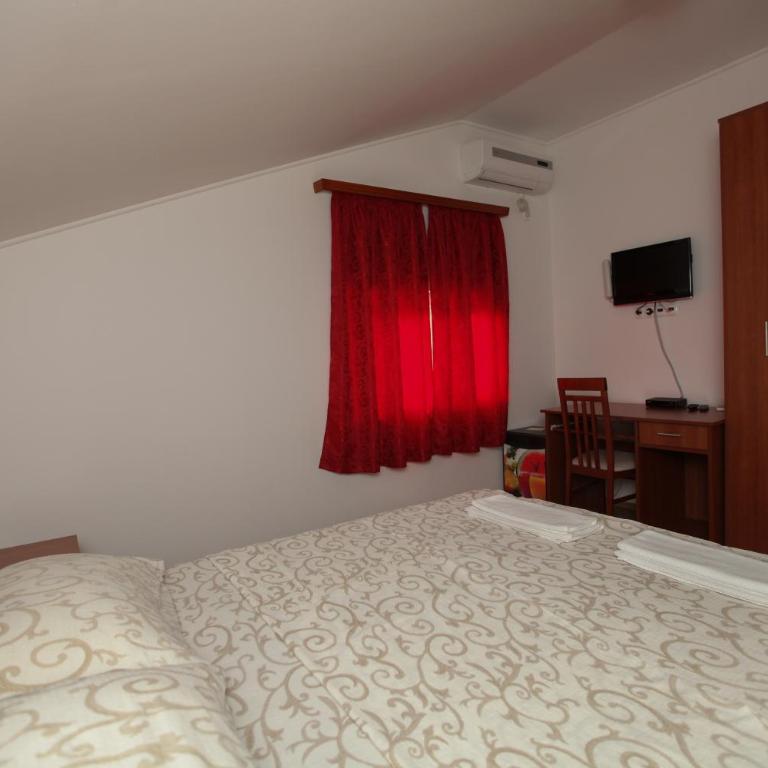 Ninkovic - Deluxe Double Room - 4
