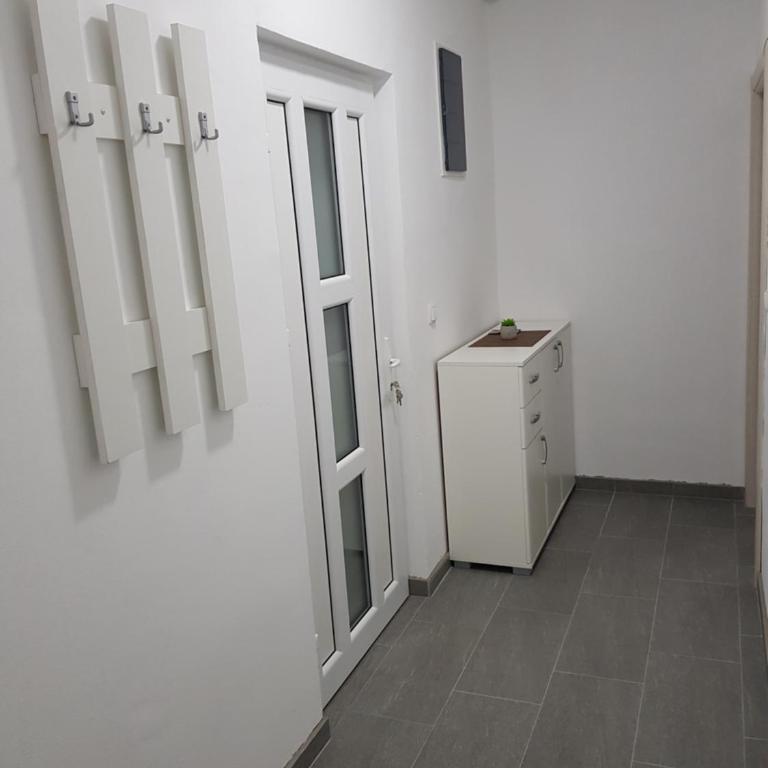 Apartments Ivanovic - Apartment - Ground Floor - 38