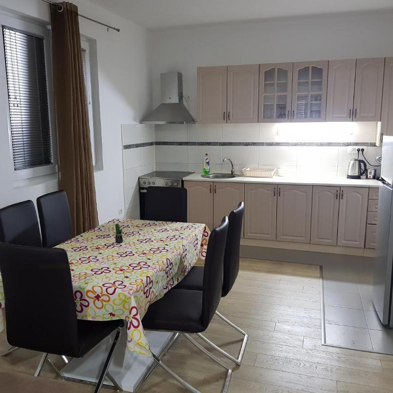 Apartments Ivanovic - Apartment - Ground Floor - 33