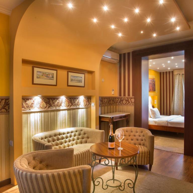 Garni Hotel Garson-Lux NS - Junior Suite - 3