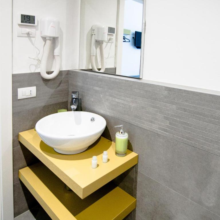 Suite Dreams in Verona - Camera Matrimoniale Standard - 12