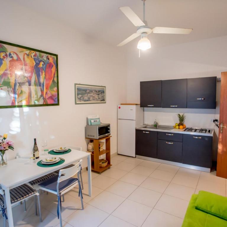 DELPOSTO Marina di Ragusa (az) - Appartamento con 1 Camera da Letto - 8