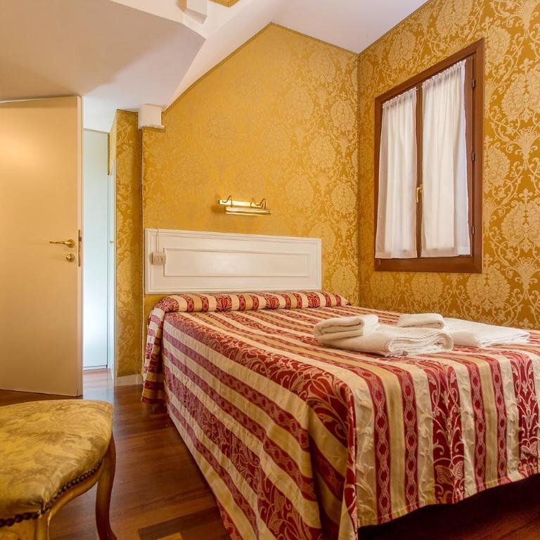 Residenza Goldoni - Camera Matrimoniale Economy - 1