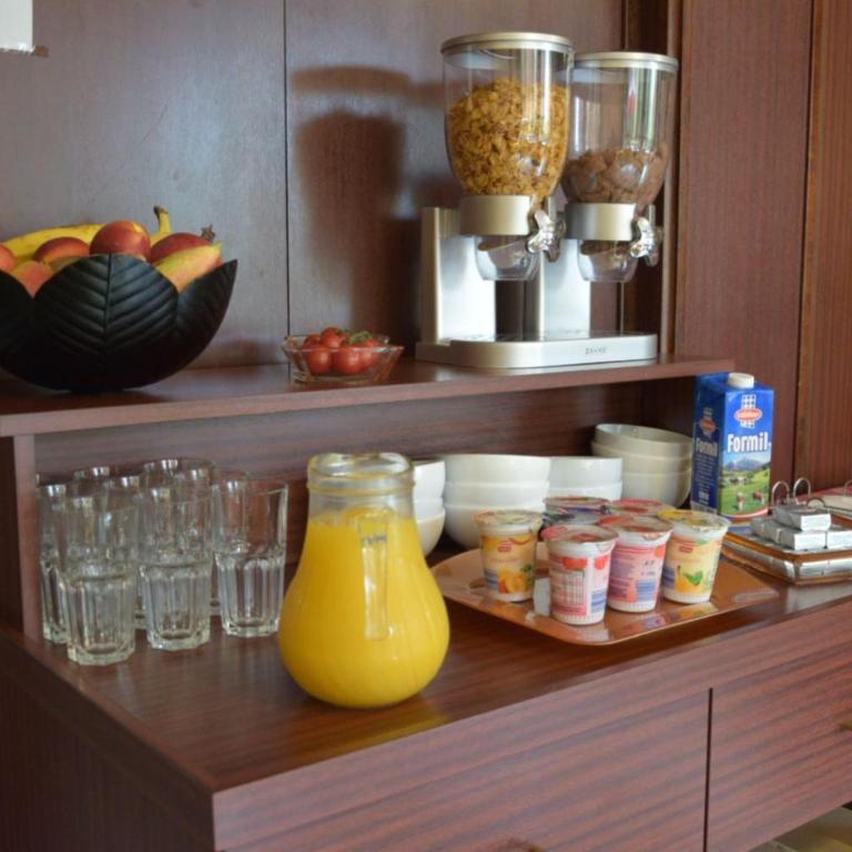 Frühstückspension Matheidl - Doppelzimmer mit Balkon - 2