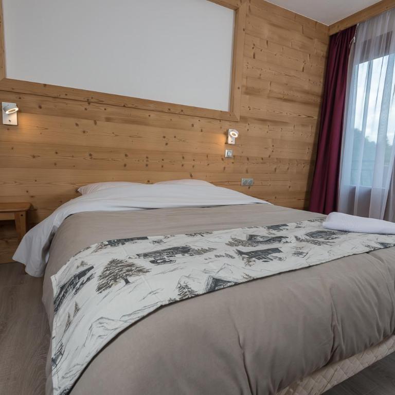 Hôtel Flor'Alpes - Chambre Quadruple avec Douche - 5