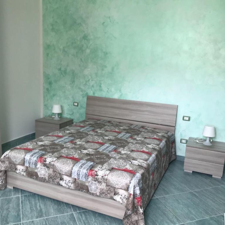 Affittacamere Villa Zelinda - Camera Matrimoniale con Bagno Privato - 1