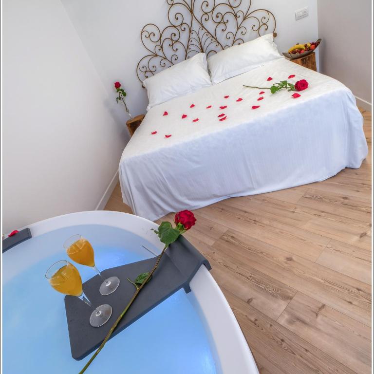 VILLA VINICIA, pool, jacuzzi, airco - Monolocale con Vasca Idromassaggio - 3