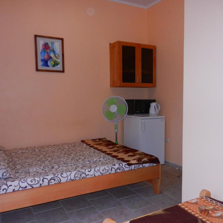 Guest house Villa Leonardo - Triple Room with Balcony - 1