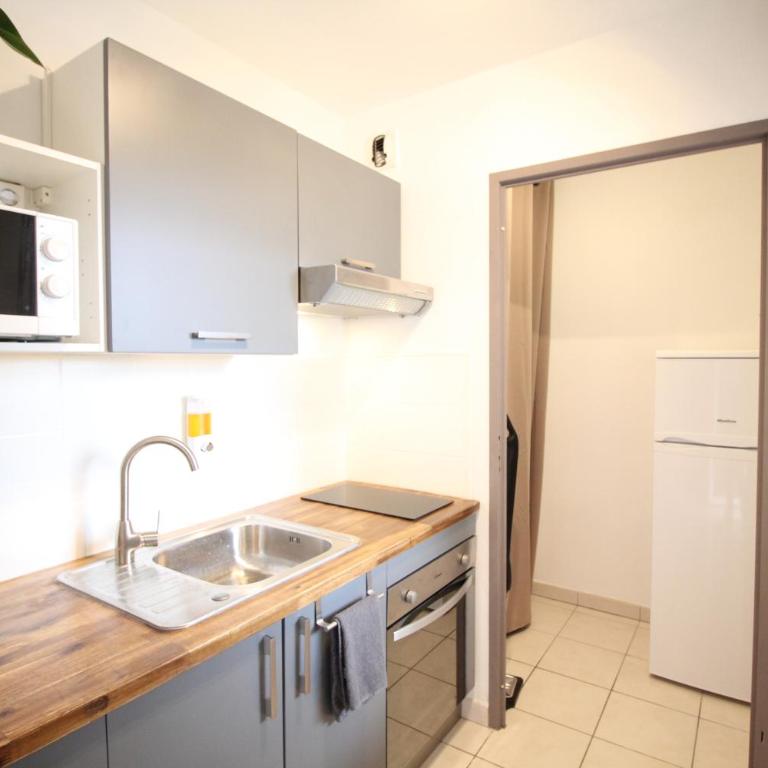 Tout confort ! Calme, Climatisation, Parking gratuit, Grande Terrasse, Ascenseur, Wifi - Apartment mit Blick auf die Berge - 7