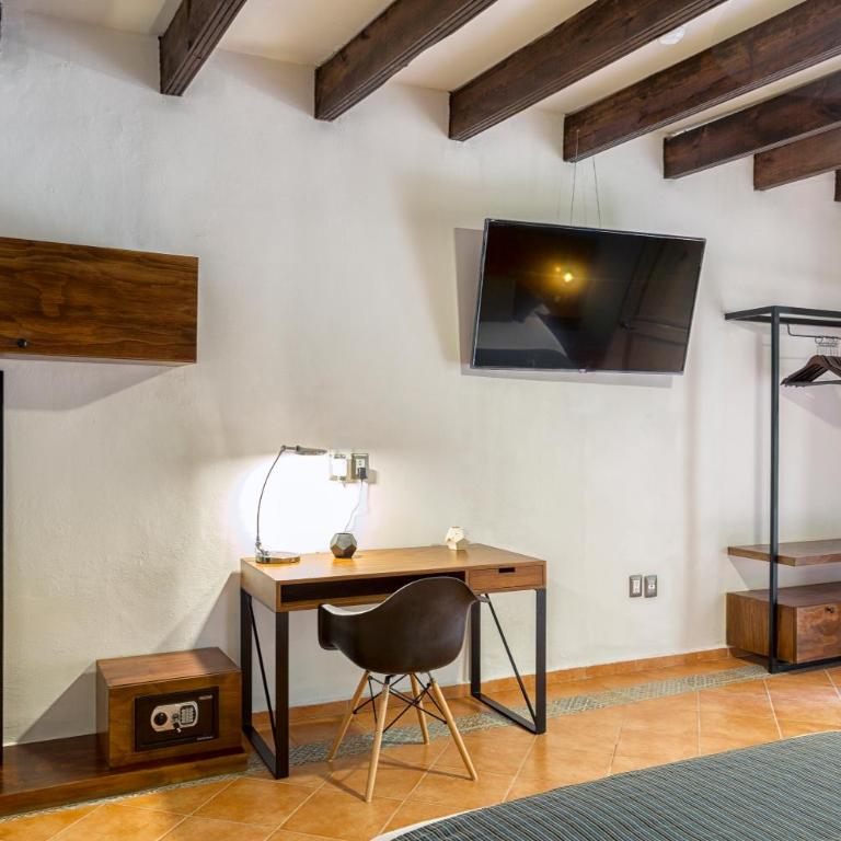 Morazul Hotel Boutique - Double Room with Two Double Beds - 6