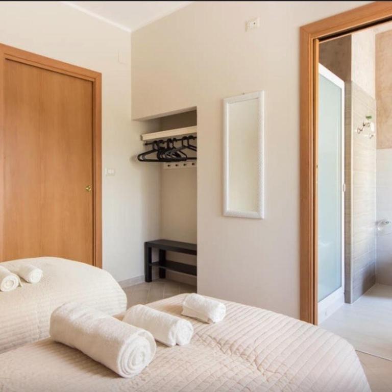 Appartamenti In Villa Polluce a 2 min dal mare WiFi e parcheggio - Appartamento con Vista Mare - 6