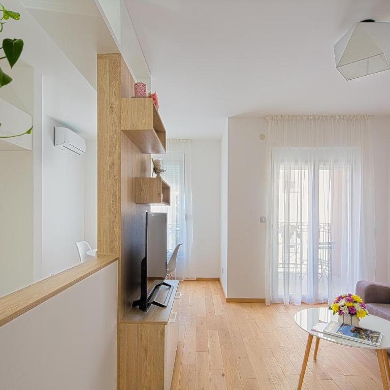 Chiron Apartments - Apartman sa Delimičnim Pogledom na More - 5