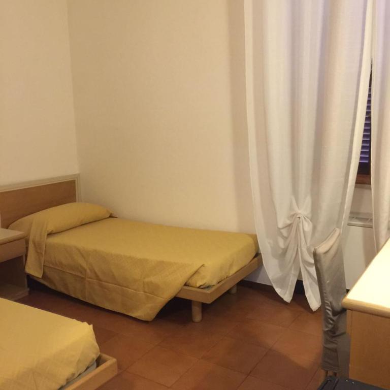 Hotel Villa Marina - Camera Doppia con Letti Singoli - 1