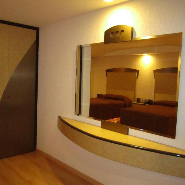 Panorama Hotel - Habitación cuádruple - 2
